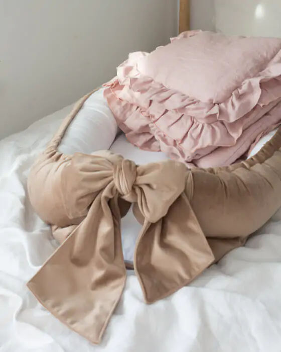 Suport de dormit Babynest Premium Bumbac Organic si Catifea Bej cu Funda by BabyLy, 80x50 cm [6]