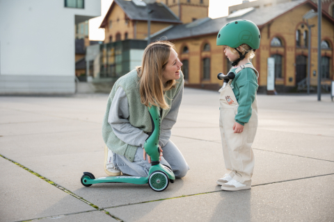 Trotinetă copii 2in1 premium Scoot & Ride HighwayKick 1 Forest, cu șezut, sistem anti-răsturnare, reglabilă 1–5 ani (max. 50 kg) [38]