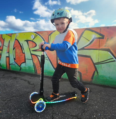 Trotinetă LUMO Blue Balance – Aventură colorată și distracție în siguranță! [12]