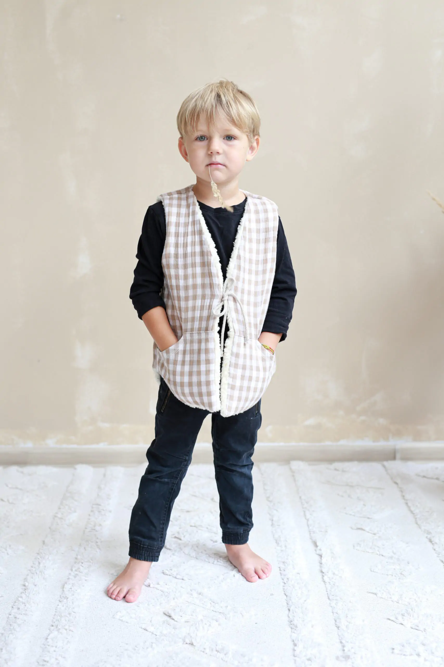 Vesta pentru copii, reversibila, dublat, muselina carouri Bej si tesatura bucle Crem, Teddy by BabyLy, 104/110, 3-5 ani [6]
