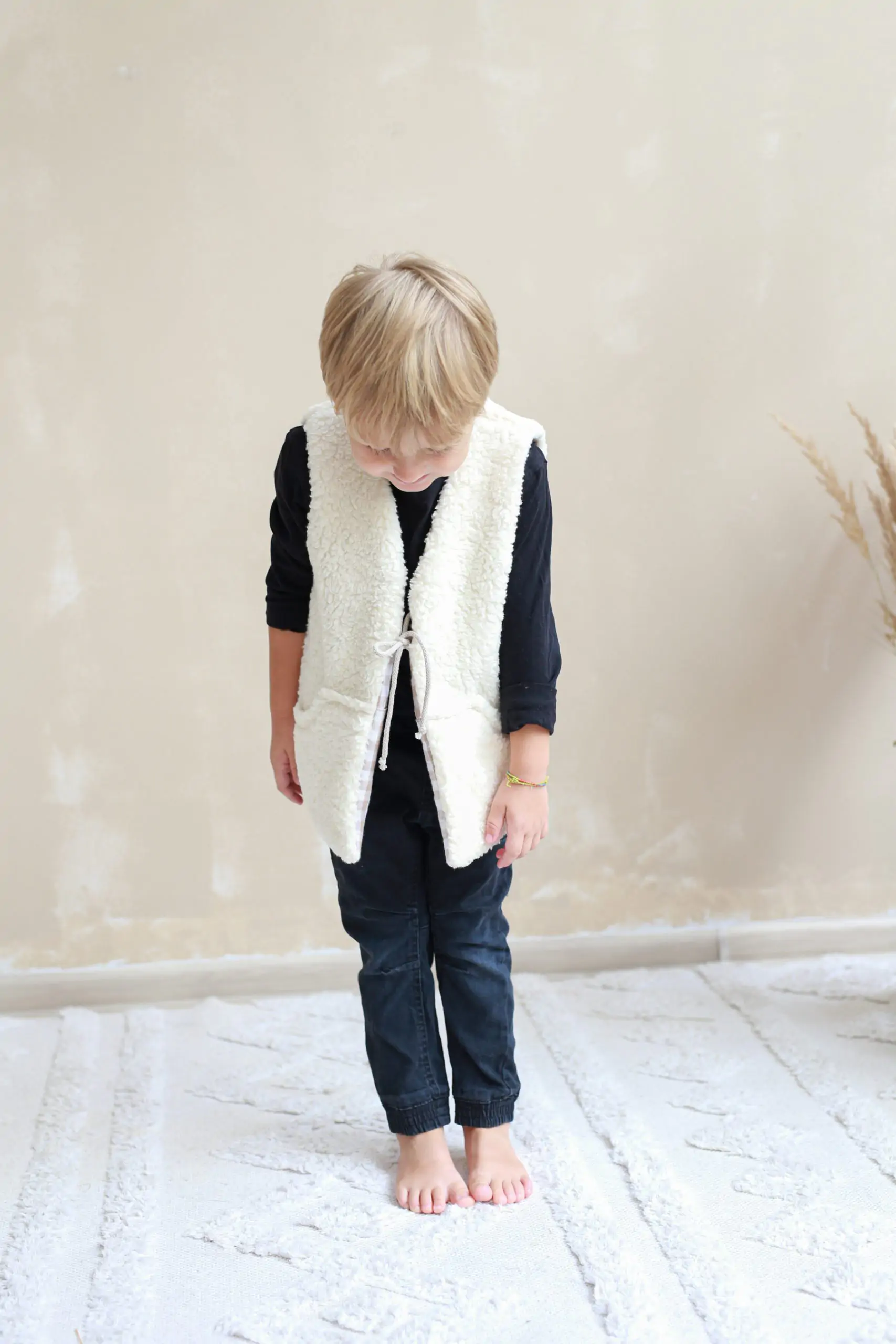 Vesta pentru copii, reversibila, dublat, muselina carouri Bej si tesatura bucle Crem, Teddy by BabyLy, 104/110, 3-5 ani [4]