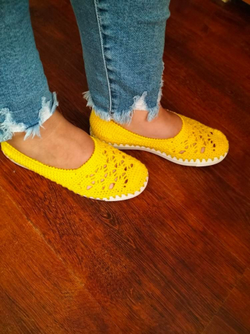 Espadrile Artizanale Croșetate MagiCraft, în Nuanțe de Alb și Galben [1]