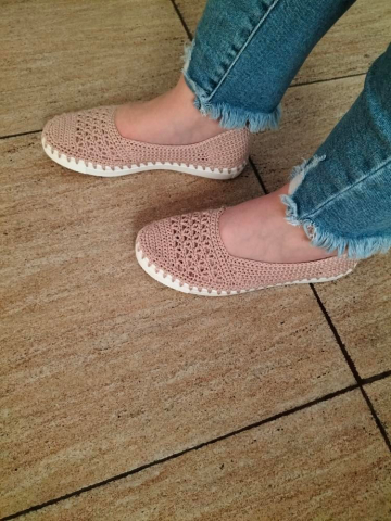 Espadrile - Espadrile Artizanale Croșetate MagiCraft, în Nuanțe de Alb și Crem - MagiCraft