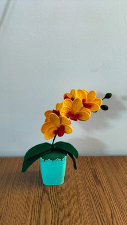 Flori si aranjamente florale crosetate - Orhidee crosetata