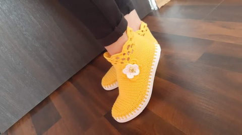 Pantofi High-Up Artizanale Croșetate MagiCraft, în Nuanțe de Alb și Galben - MagiCraft [1]