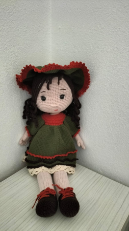 Jucarii crosetate - Papusa crosetata Maysa