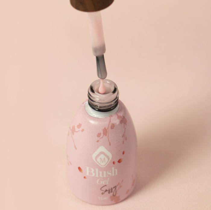 Baza semipermanenta nud Blush Gel Sassy 15 ml [4]