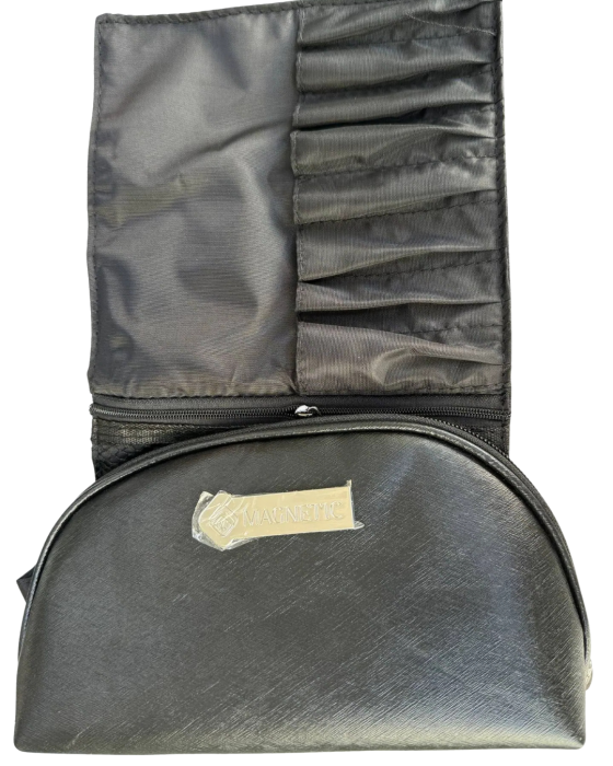 Borsetă pentru cosmetice din imitație de piele neagră cu logo Magnetic metalic argintiu [2]