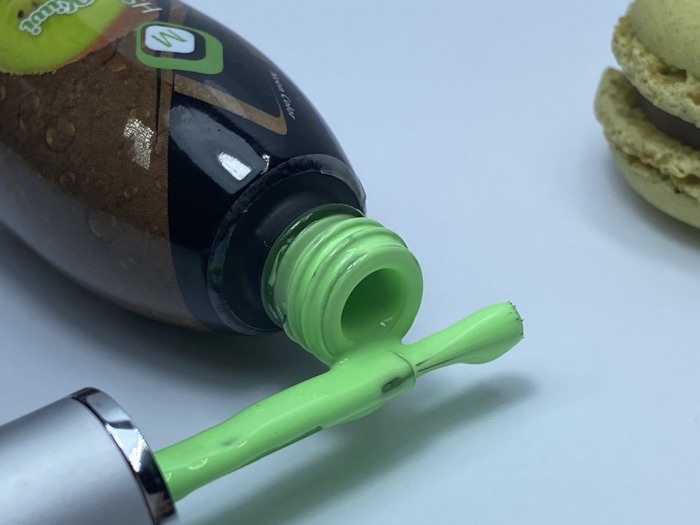 Oja semipermanenta Gelpolish Kiwi 15 ml [3]