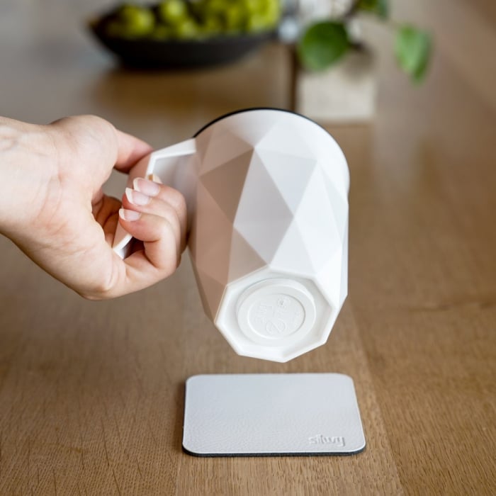 Cana de cafea magnetica din plastic + capac + suport [3]
