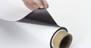 Folie magnetica gros. 0,5mm, lat. 60cm, cu adeziv [2]