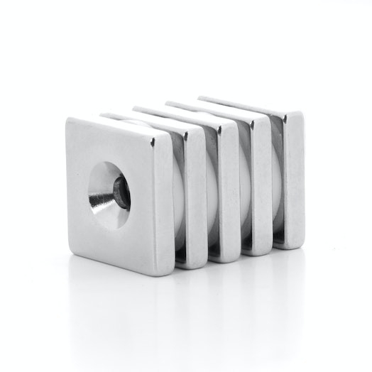 Magnet neodim bloc cu orificiu cu sanfren 20mm x 20mm x 4mm [5]