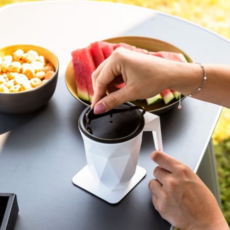 Cana de cafea magnetica din plastic + capac + suport [8]