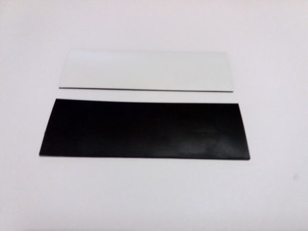 Folii magnetice taiate - Folie magnetica cu PVC alb pentru etichete magnetice 9cm x 3cm, grosime 1mm