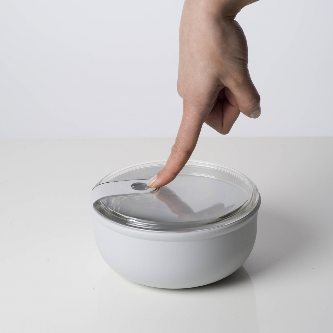 Cutie alimentara rotunda medie 15,7x15,7x8,2 cm (0,75 L) - PULL BOX [5]