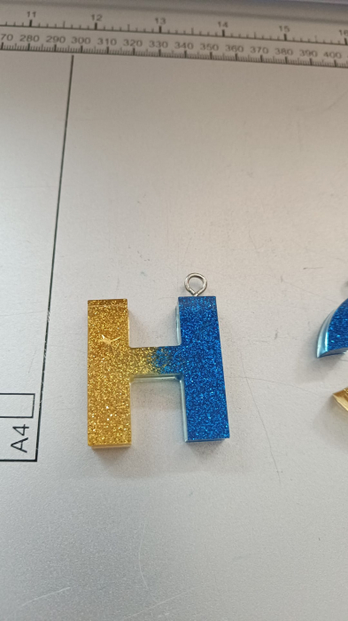 Breloc personalizat din rășină epoxidică [4]