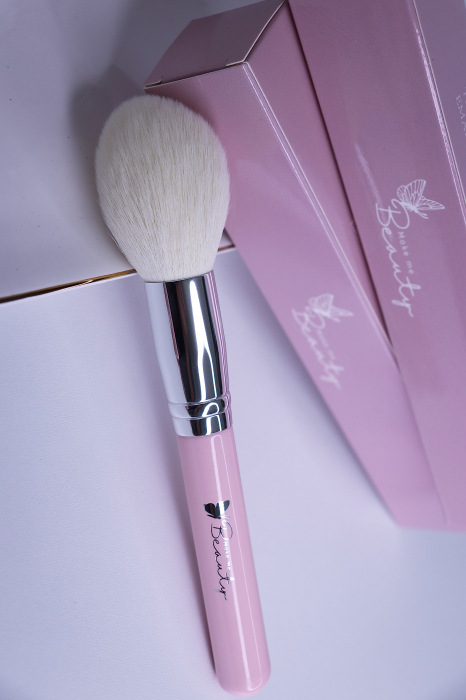 Pensula Profesionala MakemeBeauty Pentru Pudra si Contouring, din Fibre Naturale din Lana [1]