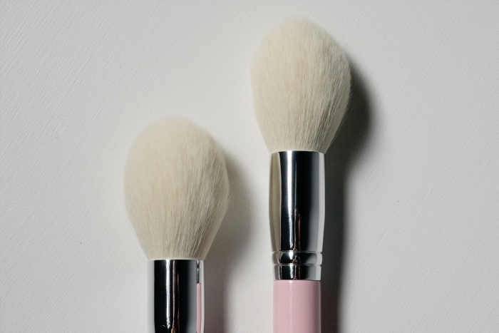 Pensula Profesionala MakemeBeauty Pentru Pudra si Contouring, din Fibre Naturale din Lana [4]
