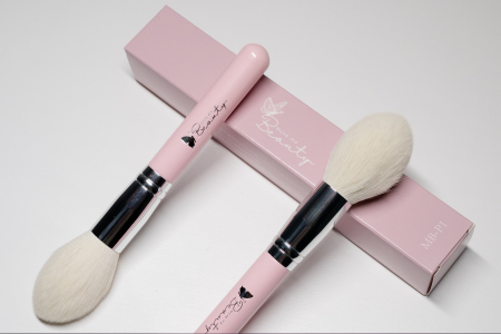 Pensula Profesionala MakemeBeauty Pentru Pudra si Contouring, din Fibre Naturale din Lana [1]