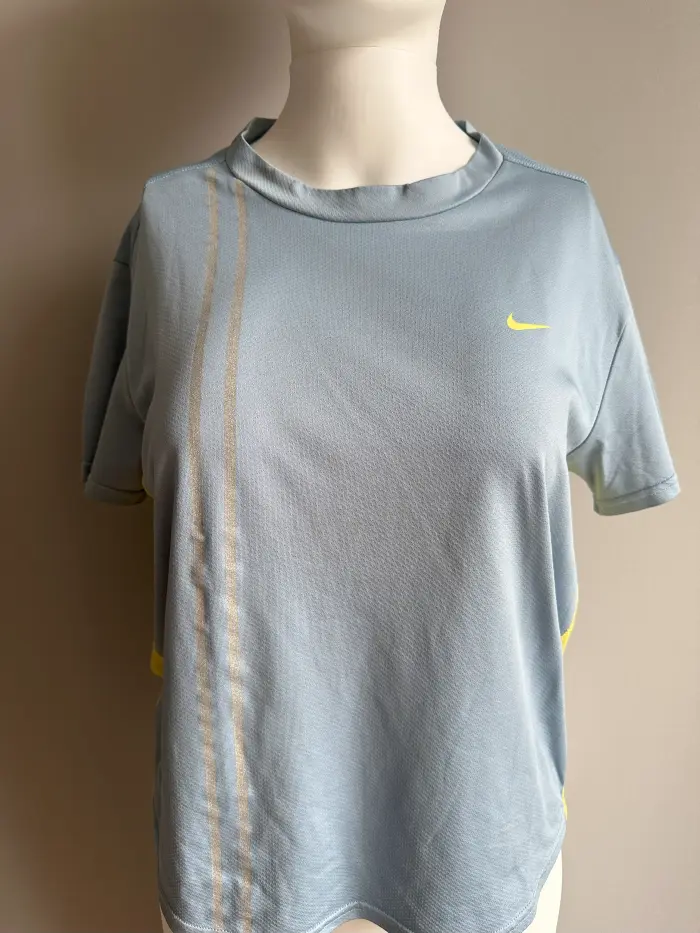 Tricou M [1]