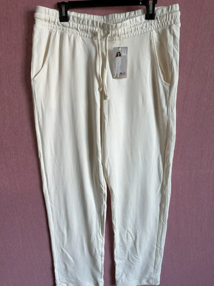 Pantaloni trening L [2]