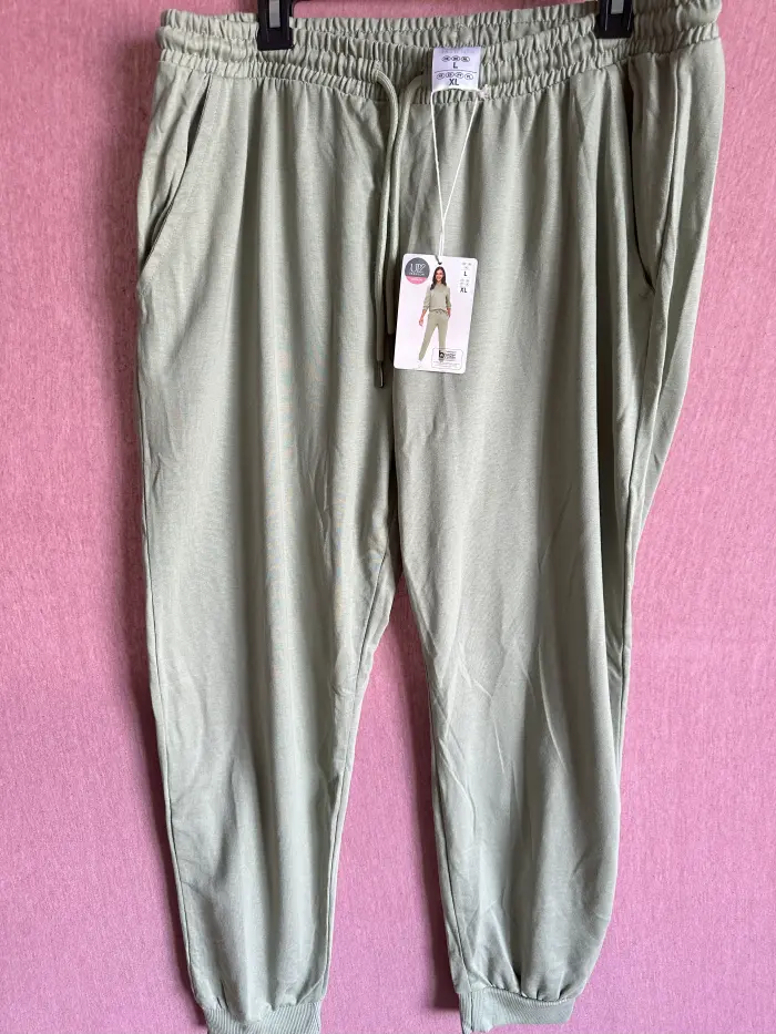 Pantaloni trening XL [2]
