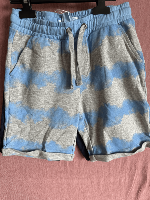 Set pantaloni scurti baieti marime 134 [2]