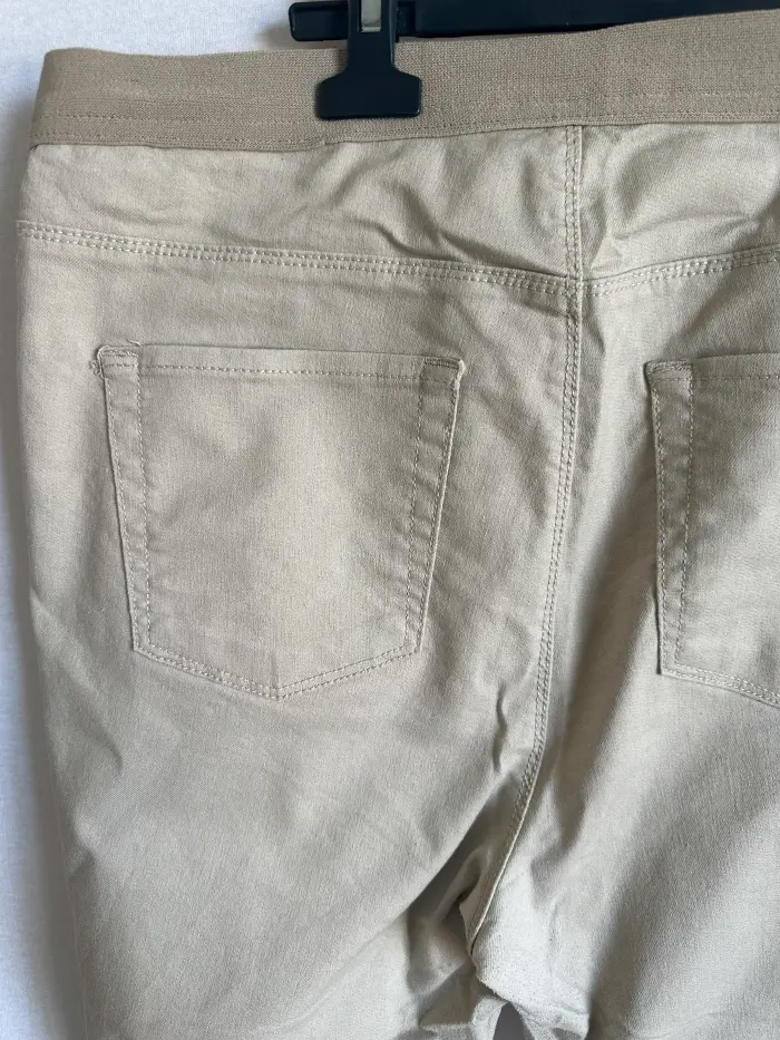 Pantaloni 44 [3]