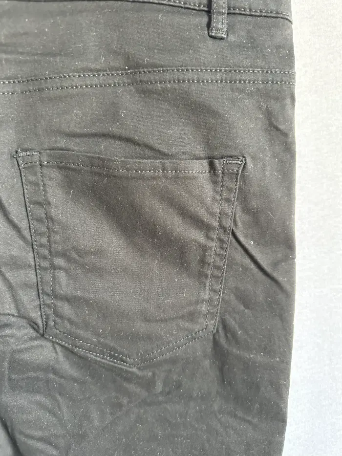 Pantaloni 44 [3]