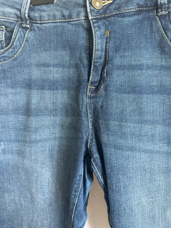 Pantaloni scurti 44 [2]