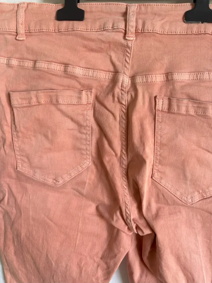 Pantaloni 3/4 44 [3]