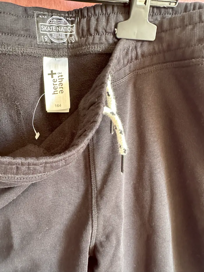 Pantaloni trening baieti 164 [2]