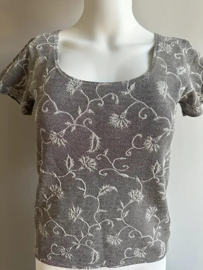 Tricouri/Topuri/Maiouri - Tricou elegant 10/12