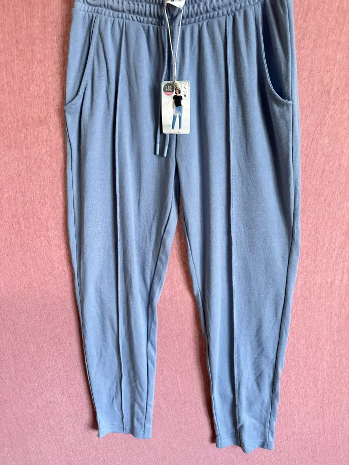 Pantaloni M, L, XL [1]