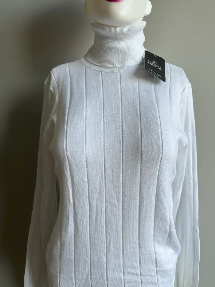 Femei - Bluza cu gat inalt L