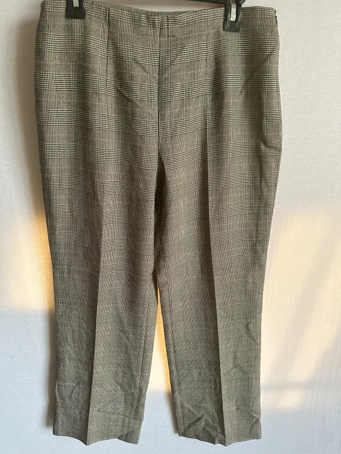 Femei - Pantaloni eleganti 42/44