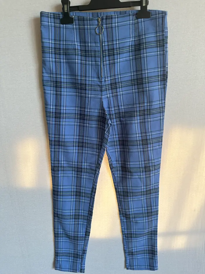Femei - Pantaloni 42/44