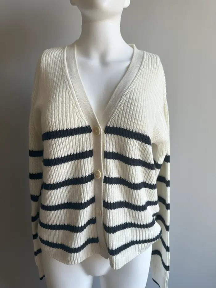 Femei - Cardigan cu nasturi M/L