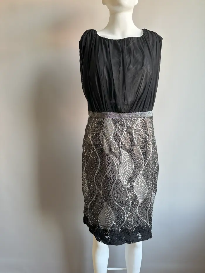 Femei - Rochie eleganta cu paiete 42