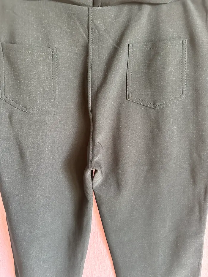 Pantaloni elastici L [1]