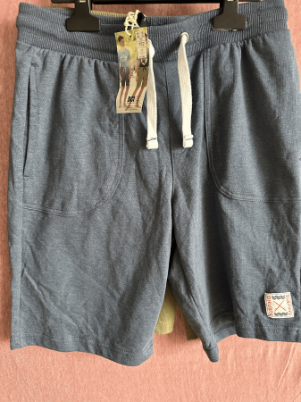 Set pantaloni scurti baieti marime 152 [1]