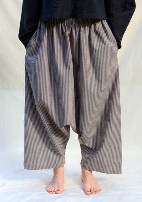 Pantaloni in [3]