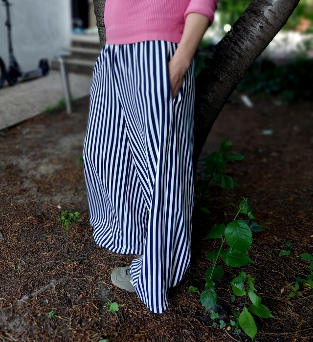 Pantaloni wide leg in dungi [3]