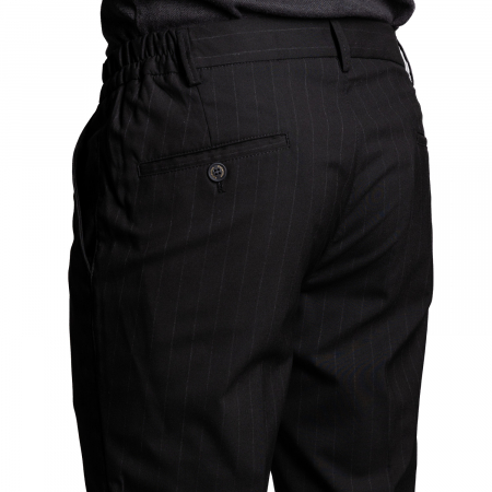 Pantaloni negru cu dungă, șnur [2]