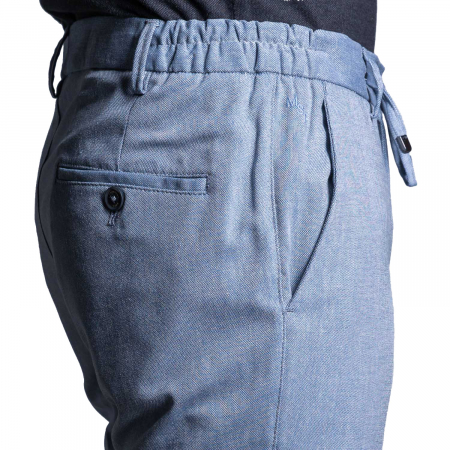 Pantaloni albastru deschis, cu șnur [1]