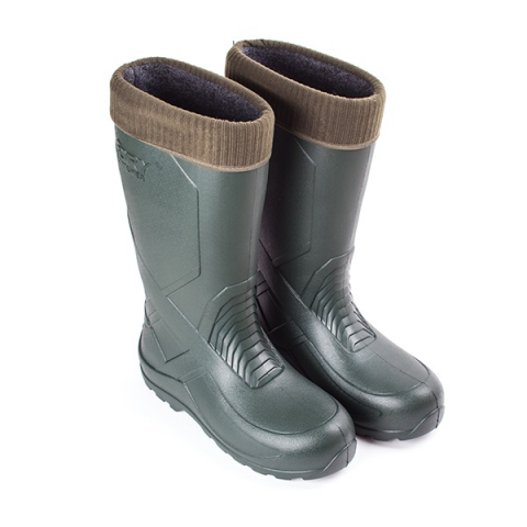 Cizme cu o izolare termica de pana la – 30 grade Celsius.  Fabricate din material EVA de inalta calitate.  Rezistente la apa si confera comfort la utilizare.  Sunt foarte usoare.  Se adapteaza la stil [1]