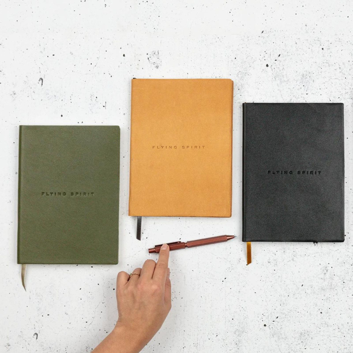 Agenda premium din piele naturală de miel, 90 g/mp, 90 file dictando, A5, Flying Spirit - Clairefontaine [8]