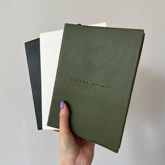 Agenda premium din piele naturală de miel, 90 g/mp, 90 file dictando, A5, Flying Spirit - Clairefontaine [11]