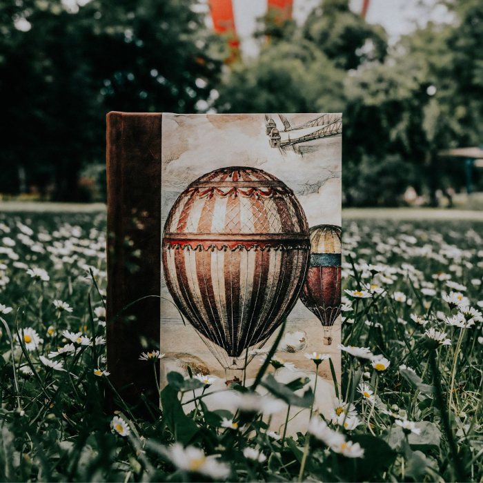 Jurnal Bomo legat manual, model Baloons, cotor din piele, hartie ivory 90g/mp [2]