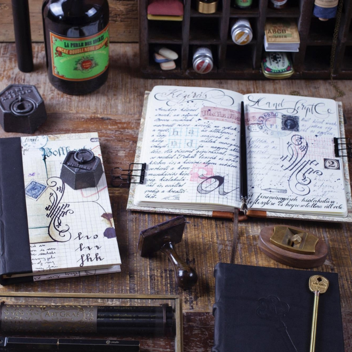 Jurnal Bomo legat manual, model Hand script, cotor din piele, hartie ivory 90g/mp [4]